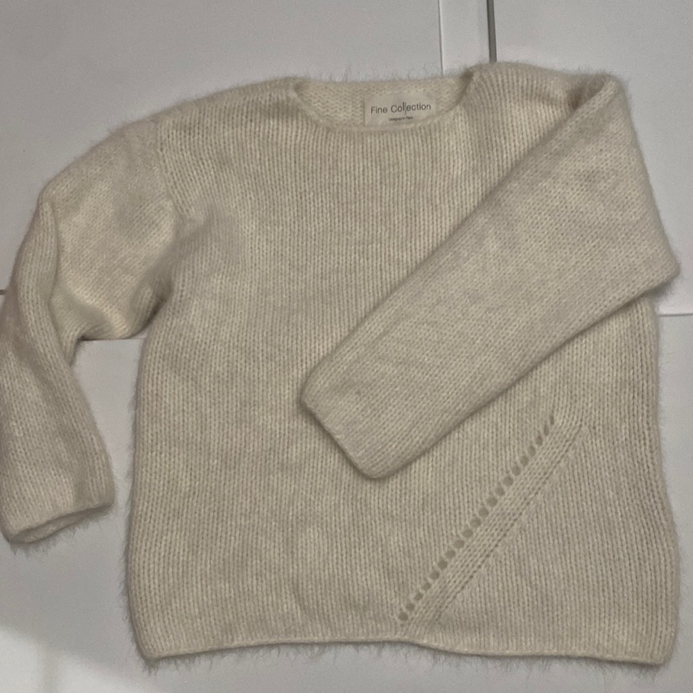 White sweater / fine collection designed in Paris size M/L